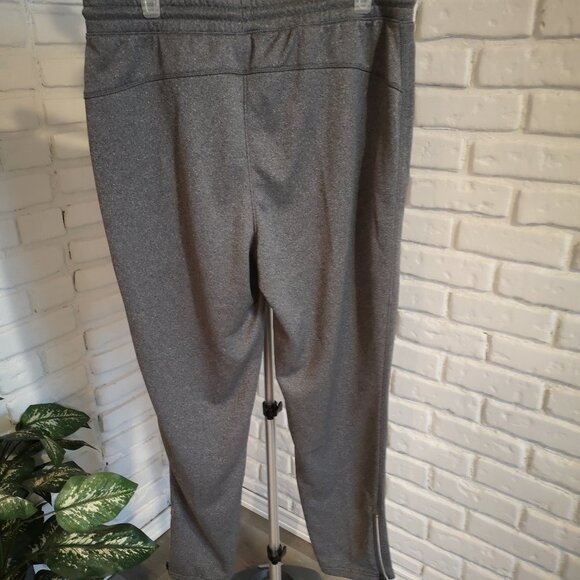 Old Navy Active Go Dry Ladies Dark Grey Sweatpants - Picture 2 of 10